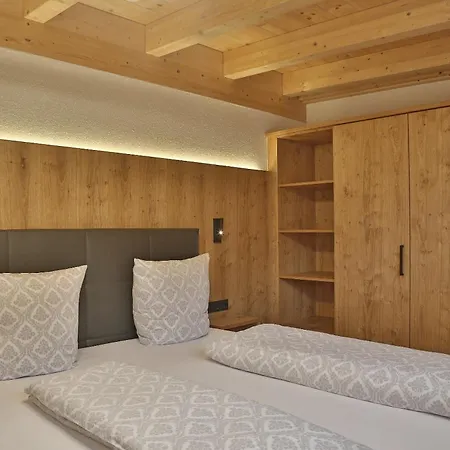 Hoamat Apartment